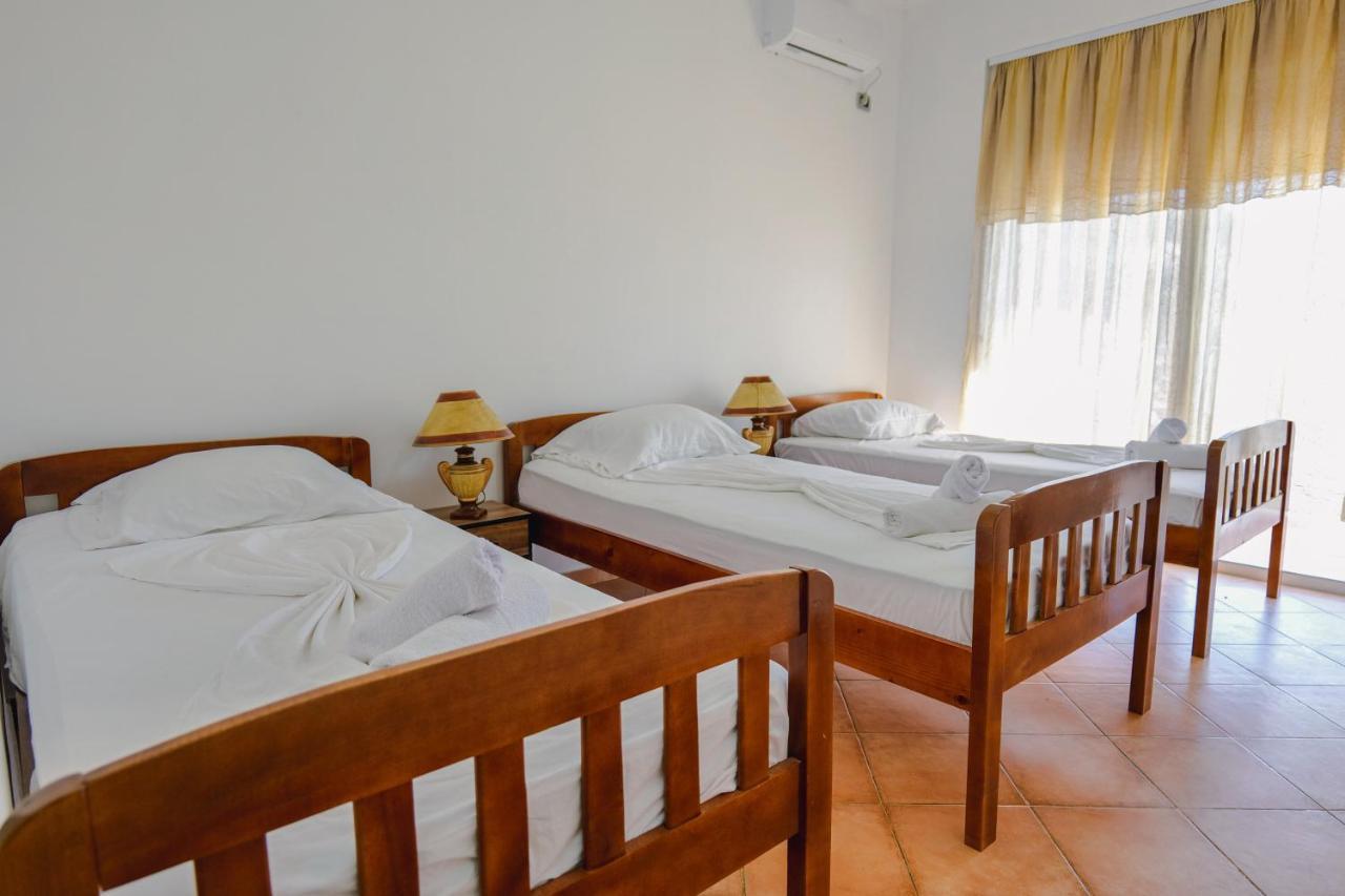 Hotel Leon Saranda Extérieur photo